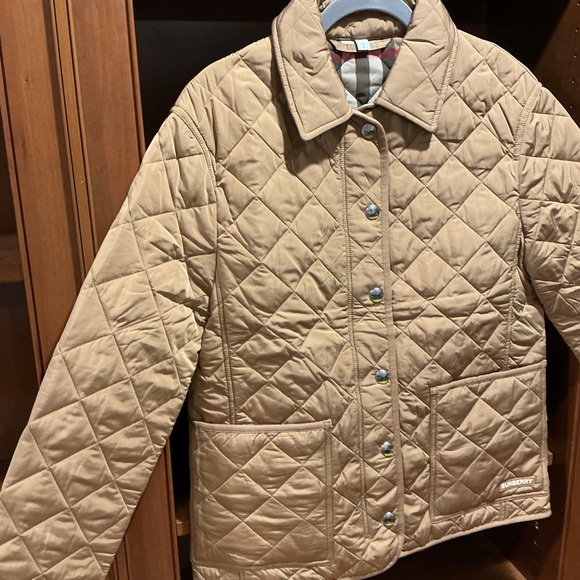 NWOT Burberry Women Quilted Jacket in Tan, Size S - Picture 5 of 12